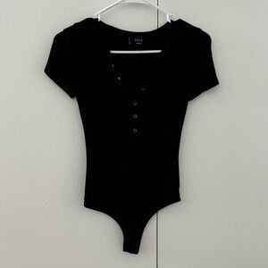Vici Black Short Sleeve Snap-Front Scoop Neck Bodysuit